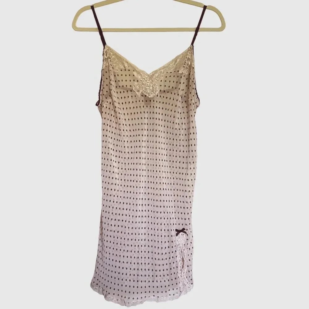 Victoria's Secret Blush Sheer Polka Dot‎ Lace Negligee Nightie Size Large